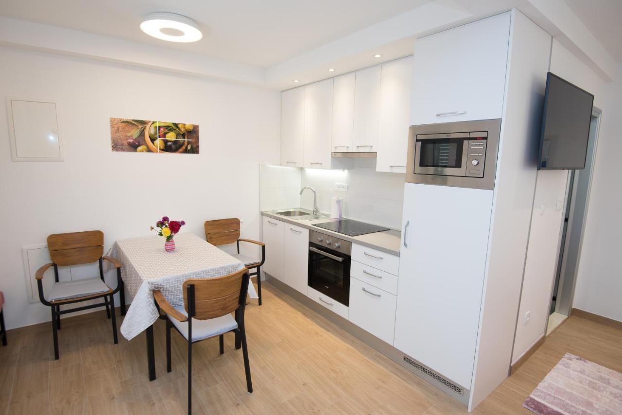 Luxury Studio Apartment Honeymoon สปลิท ภายนอก รูปภาพ